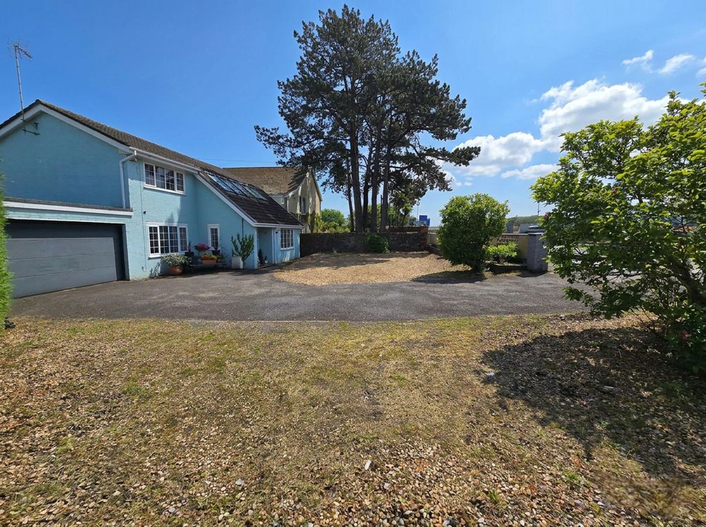 Property photo 1 of 29