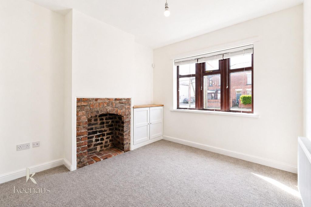 Property photo 2 of 15 R-24.Jpg