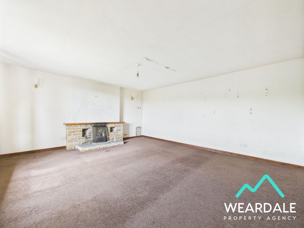 Property photo 3 of 39