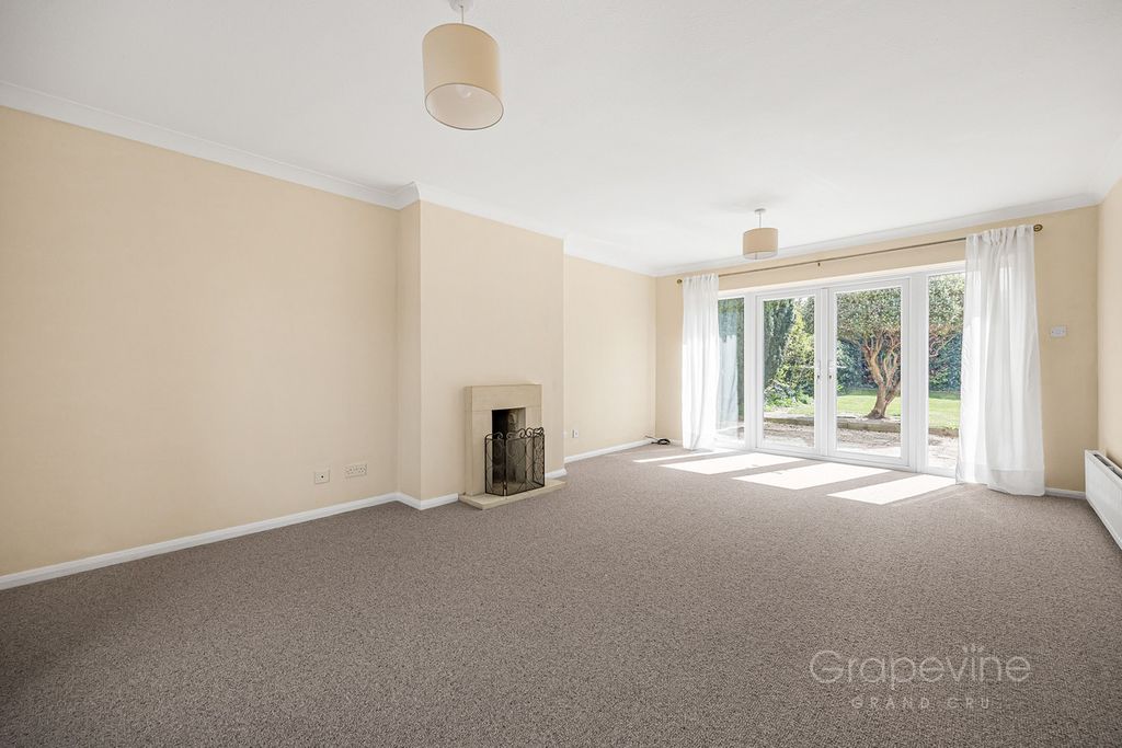 Property photo 3 of 21