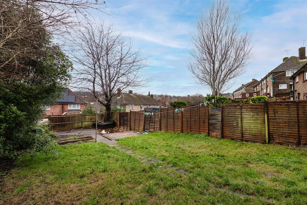 Property photo 3 of 15 Garden