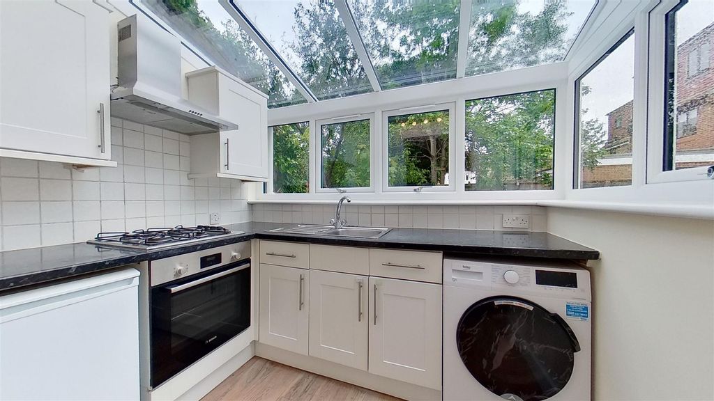 Property photo 3 of 11 Clarendon-Road-Colliers-Wood-Sw19-05212021_220255.