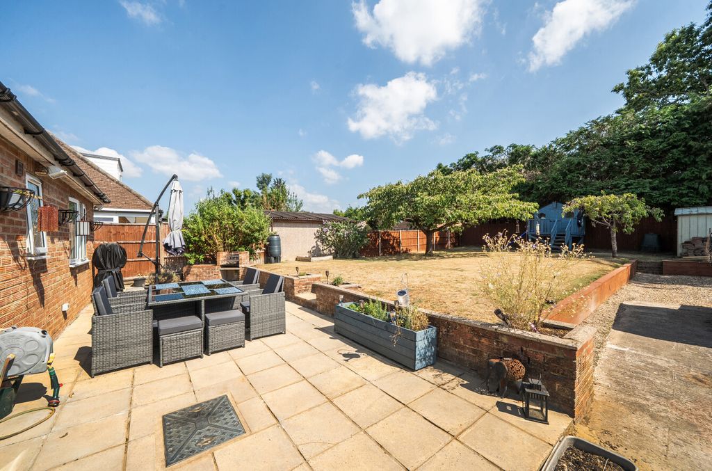 Property photo 2 of 18 1487840-5-6A56556...