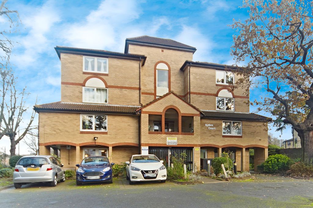 Property photo 1 of 17 Photography
