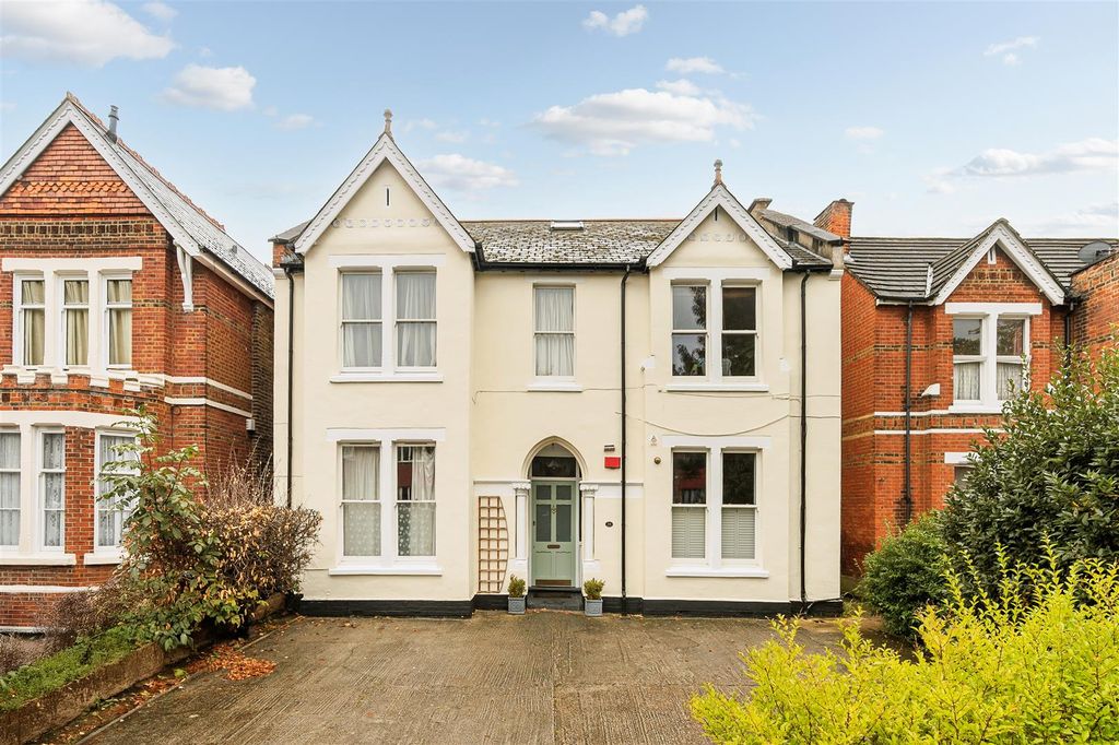 Property photo 1 of 13