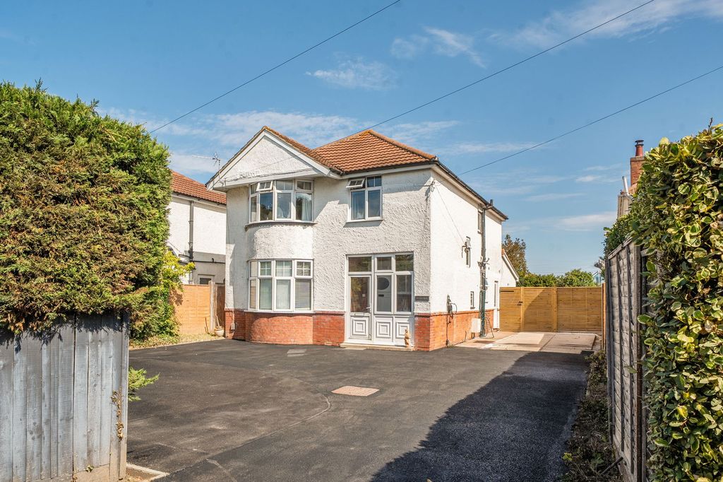 Property photo 1 of 16