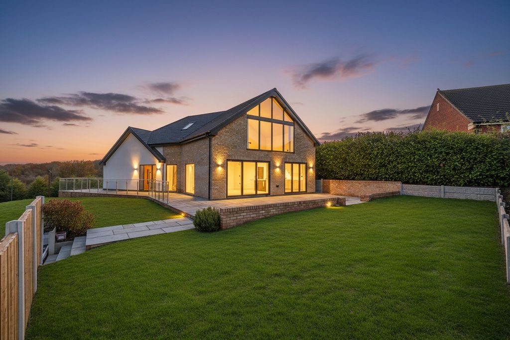 Property photo 1 of 34