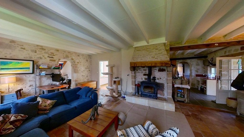 Property photo 3 of 26