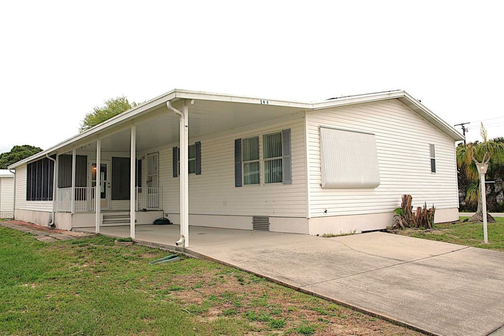 Property photo 1 of 31
