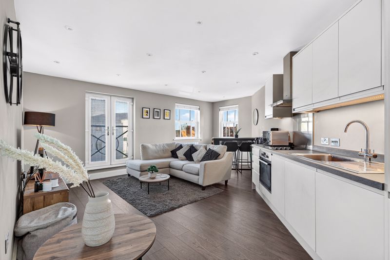 Property photo 3 of 11 Photo 6