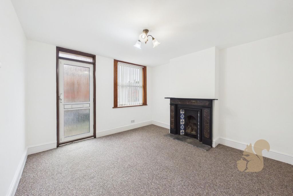 Property photo 3 of 23 Cam01254G0-Pr0528-Still002.Jpg