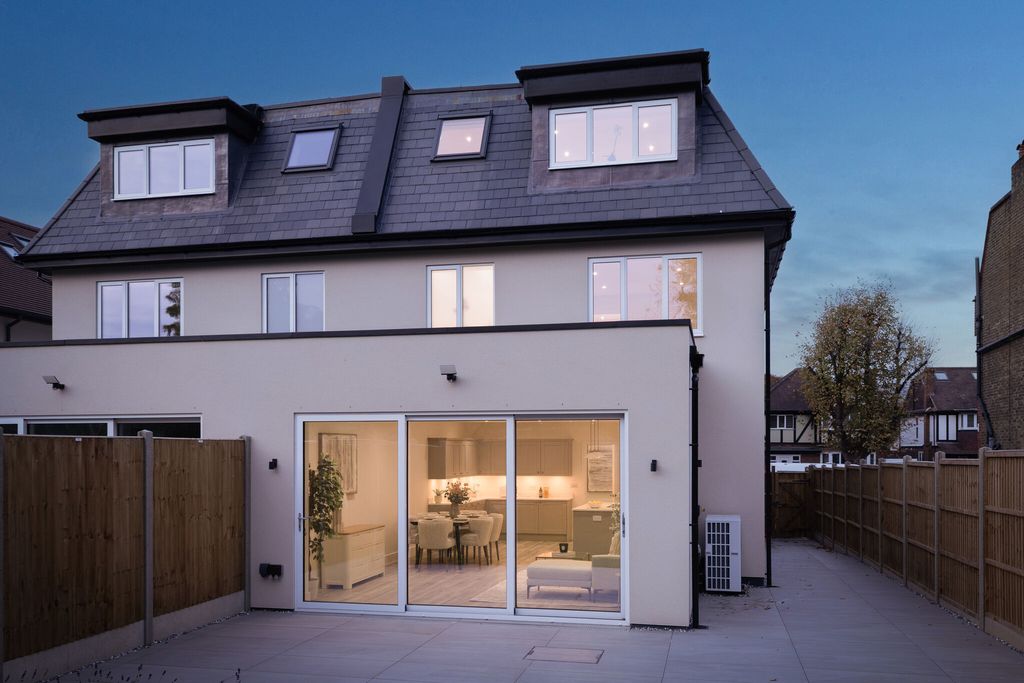 Additional image 19 of 4 bed semi-detached house for saleHurst Villas, Hurst Road, East Molesey KT8