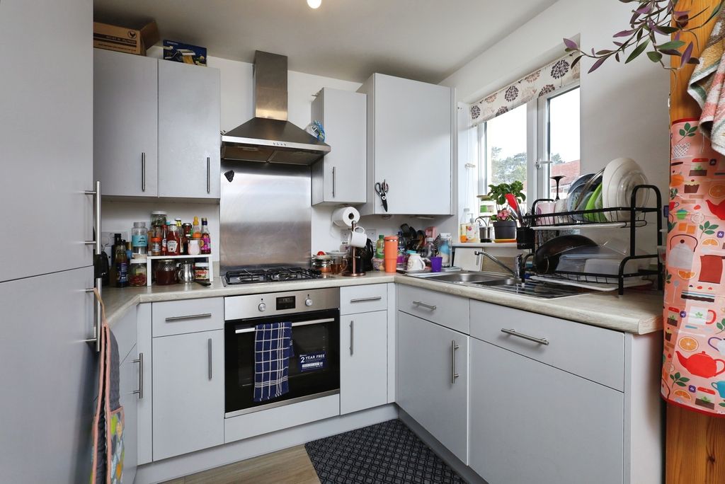 Property photo 2 of 15 Kitchen