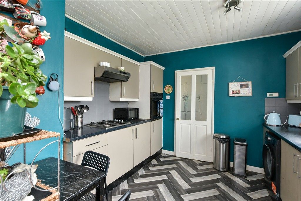 Property photo 3 of 13 Kitchen