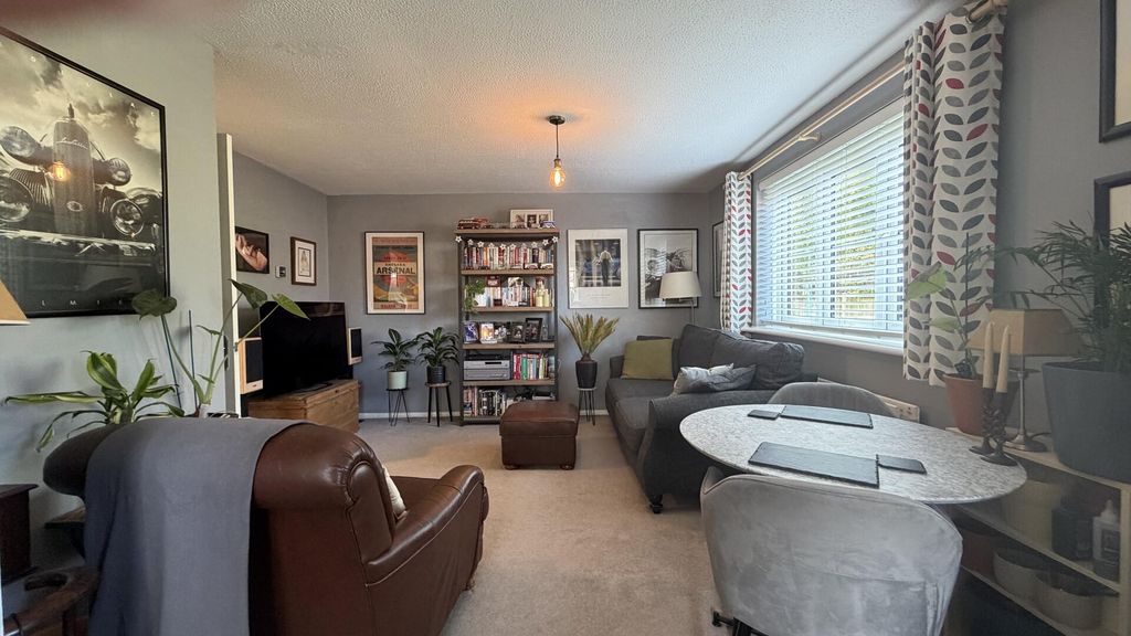 Property photo 2 of 8 Living Room