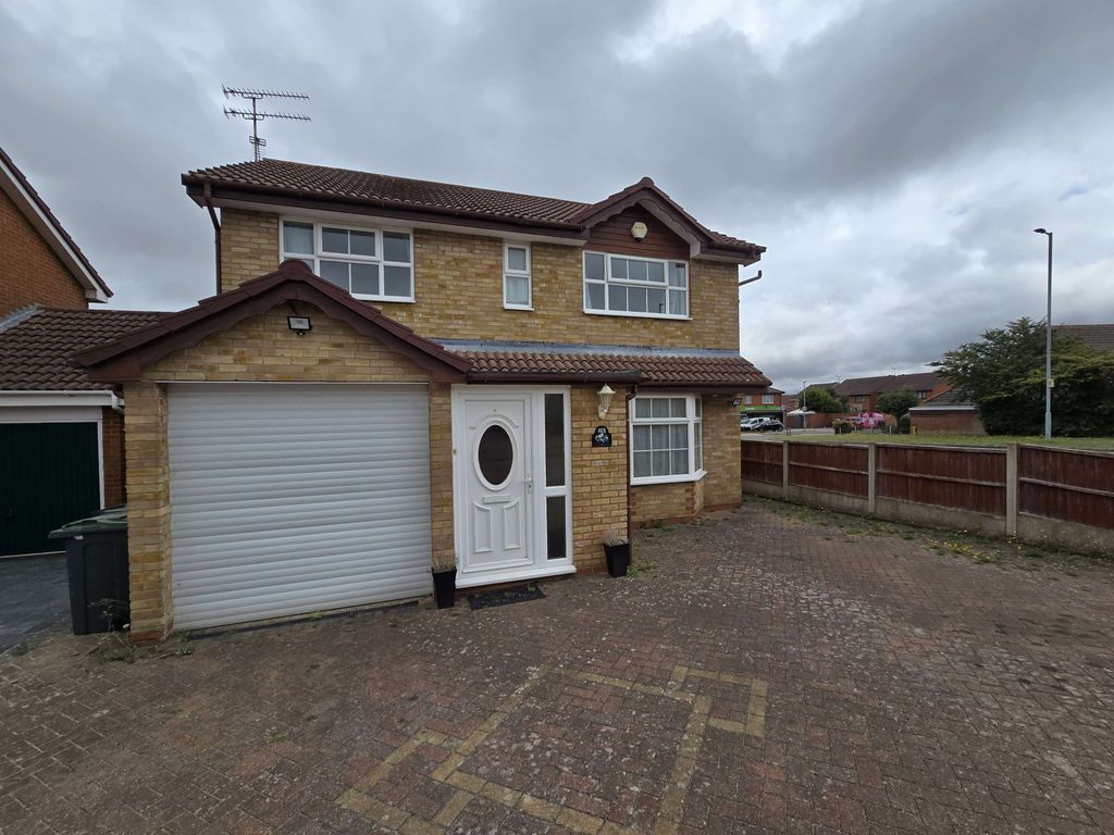 Property photo 1 of 21 Chain Free 4-Bedroom Detached Home | Barton Hills | Ideal Family Living
