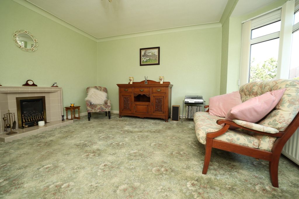 Property photo 2 of 26