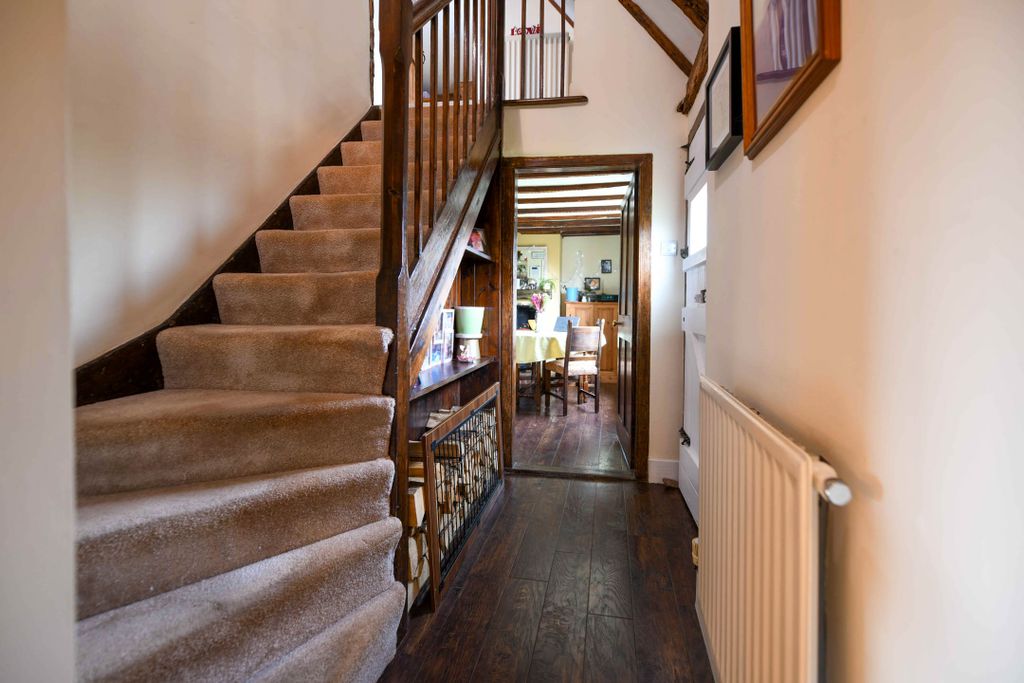 Property photo 2 of 29