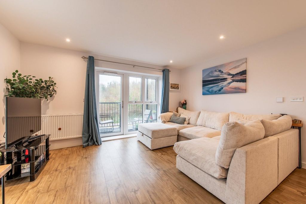 Property photo 2 of 15 Living Room