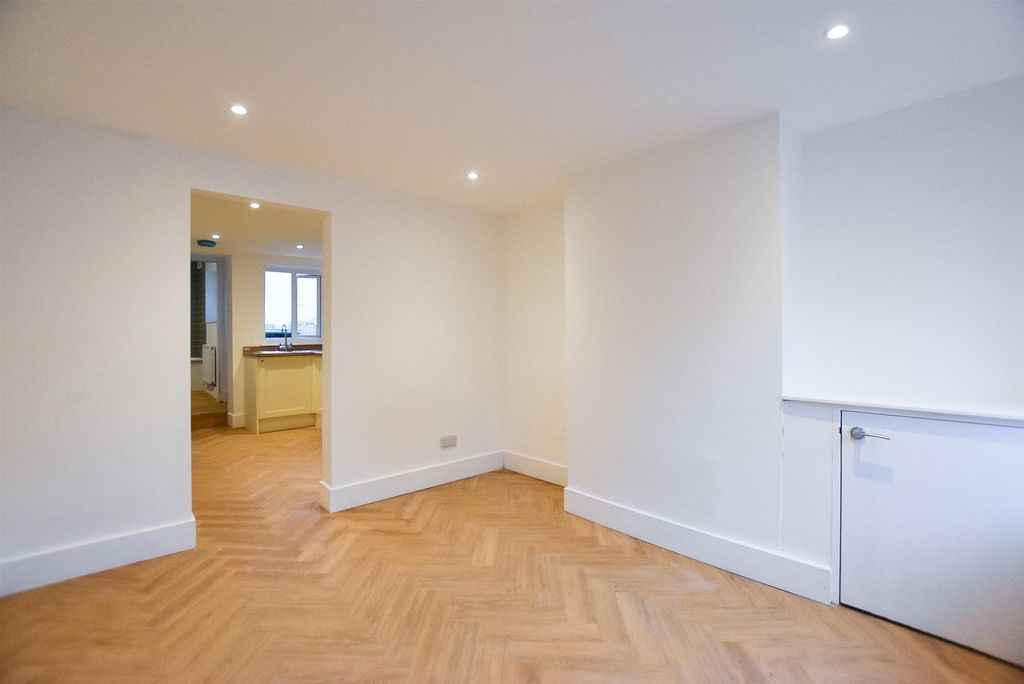 Property photo 3 of 10 Living Room.Jpg