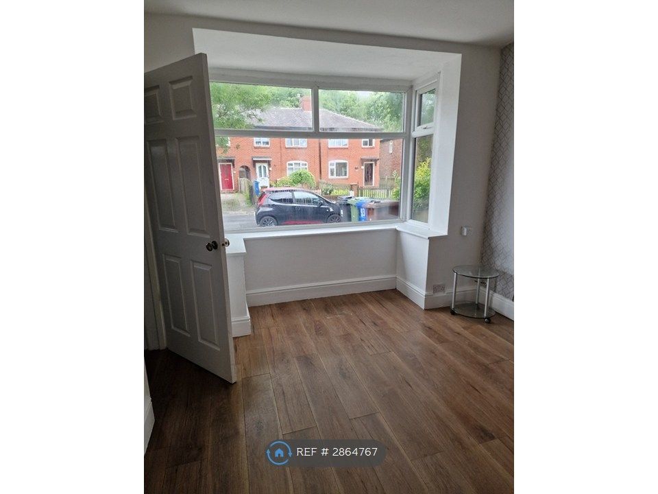 Property photo 2 of 14 Living Room