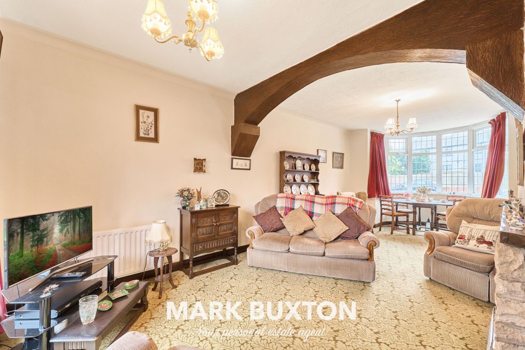 Property photo 2 of 28