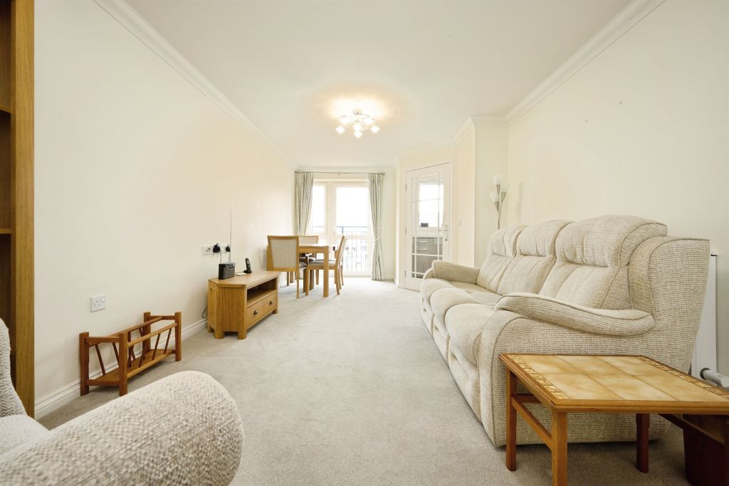 Property photo 3 of 19