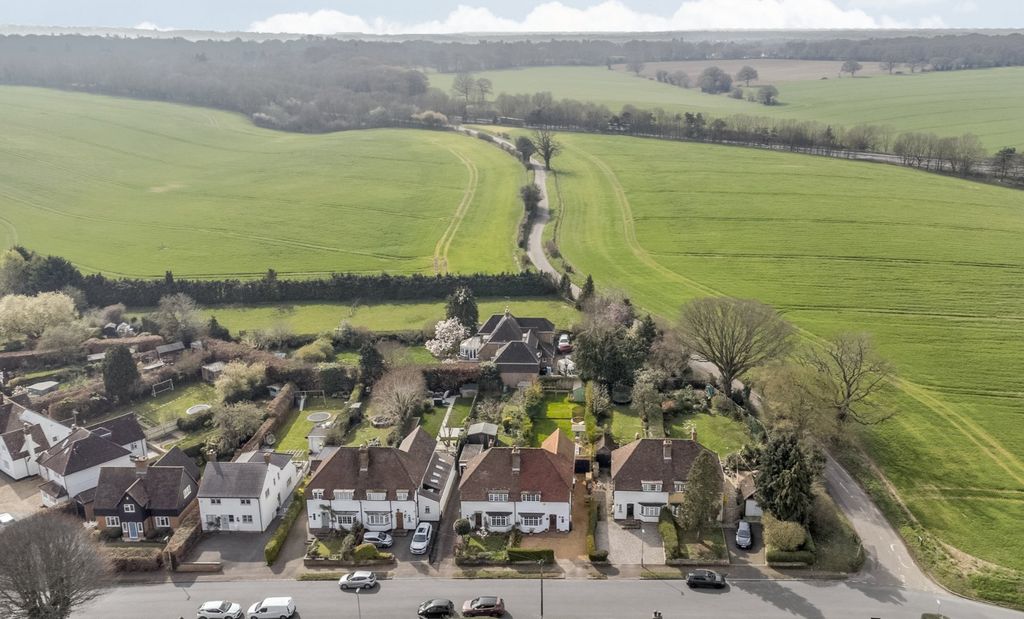 Property photo 2 of 25 Picture No. 29