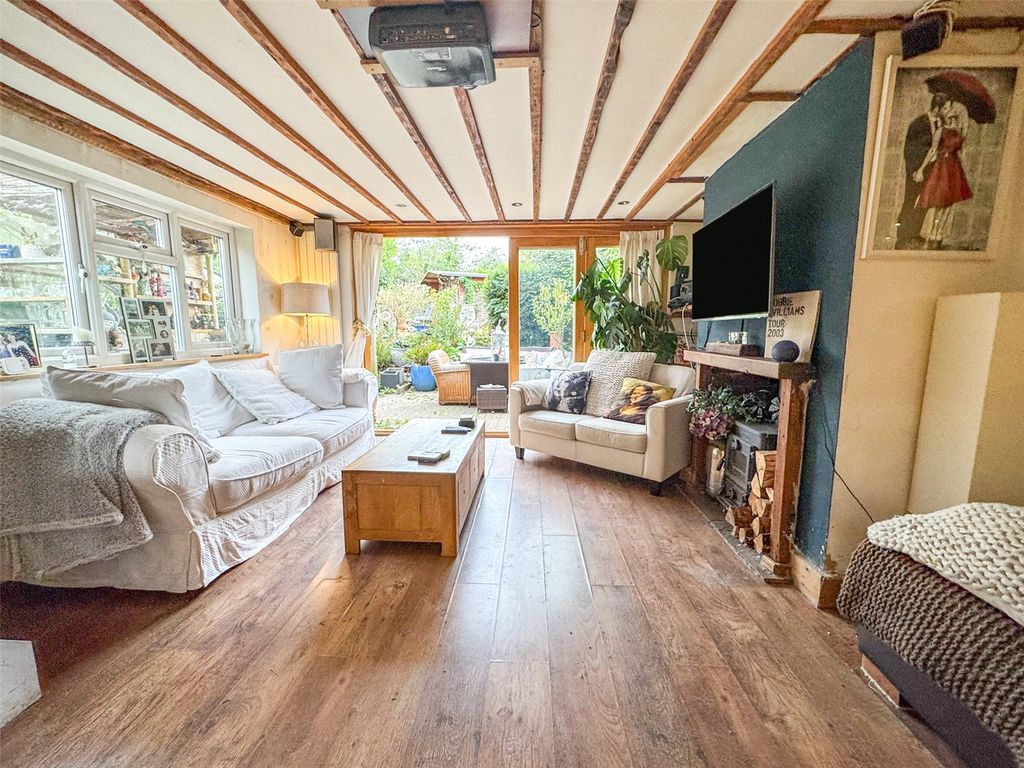 Property photo 3 of 11 Picture No. 26