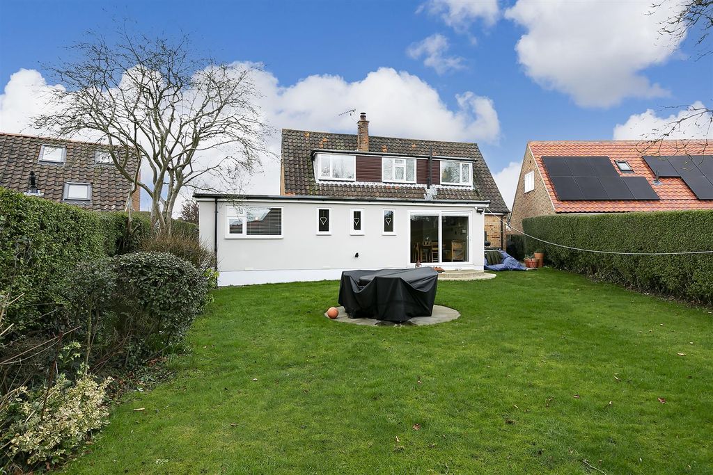 Property photo 2 of 22