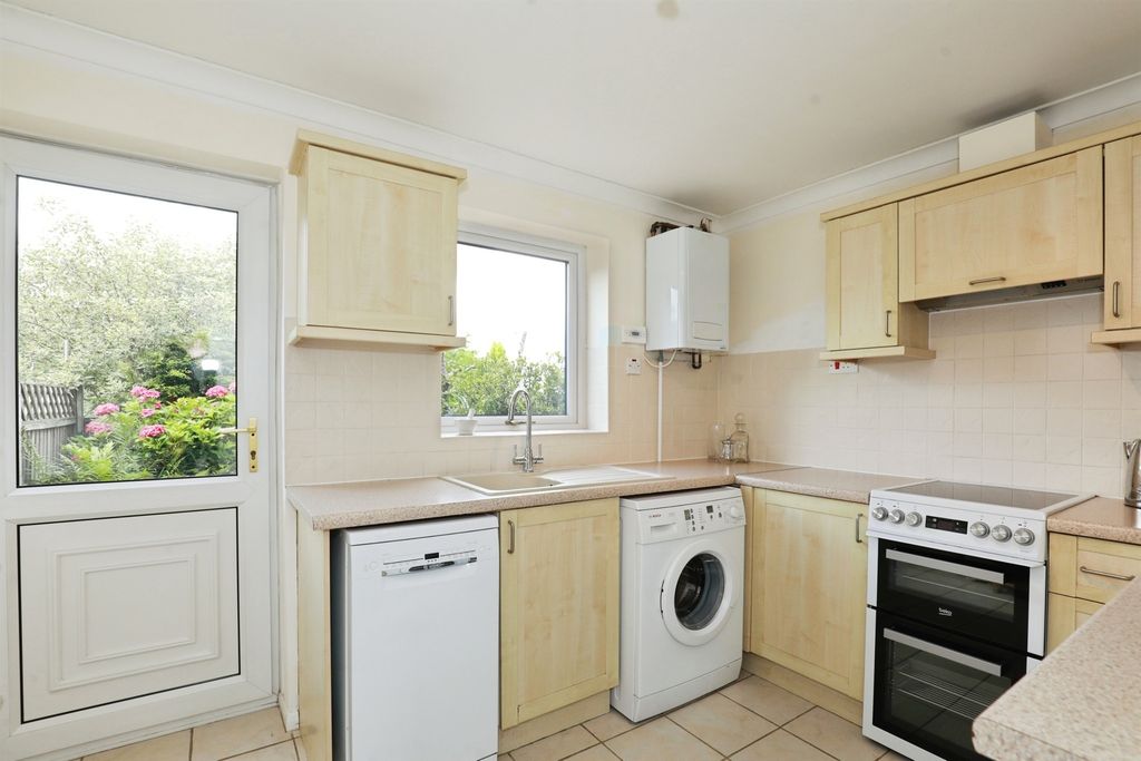 Property photo 3 of 17