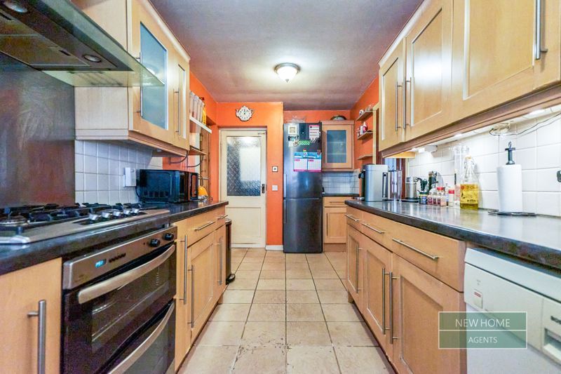 Property photo 2 of 38 Photo 31