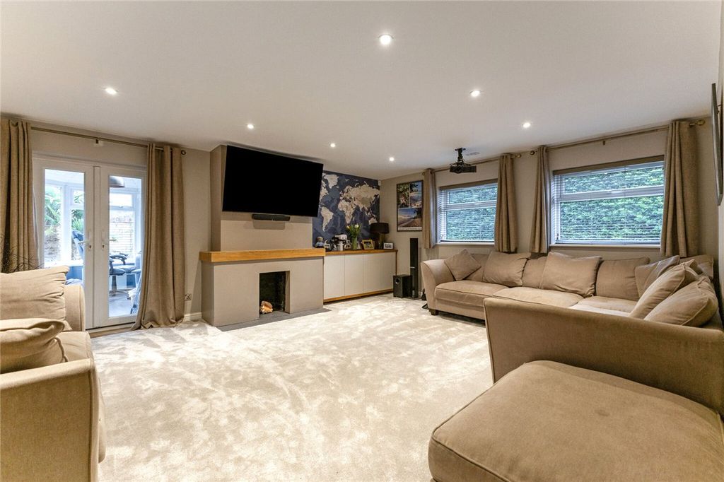 Property photo 2 of 11 Picture No. 02