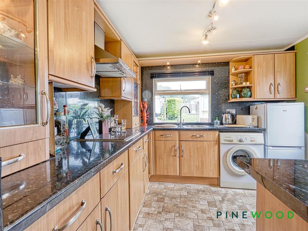 Property photo 2 of 35 Kitchen