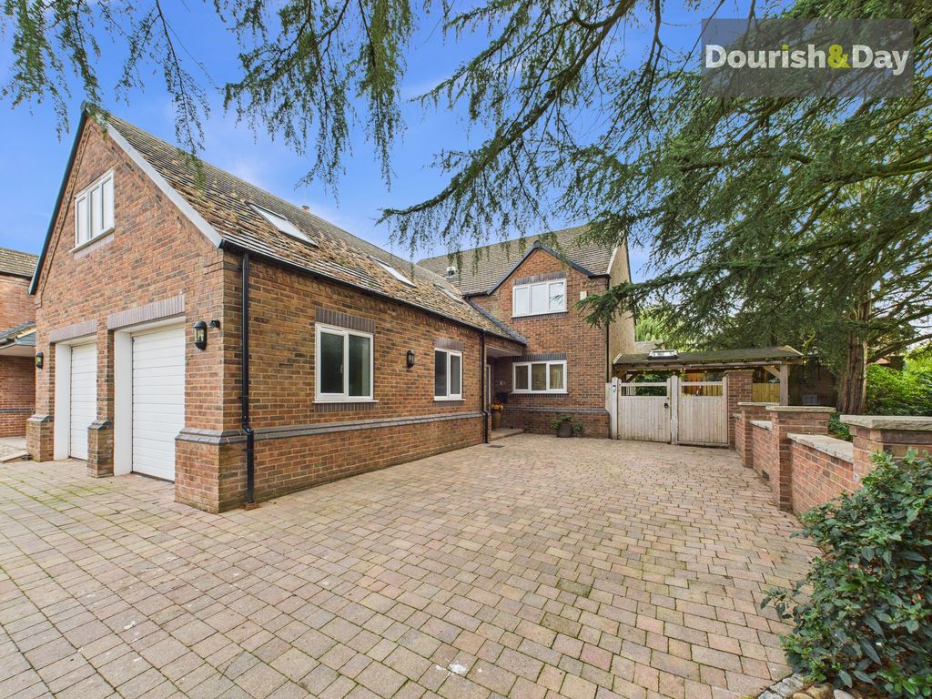 Property photo 1 of 54