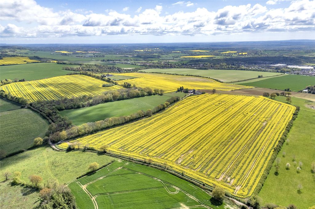 Property photo 3 of 18 Marlow Farm