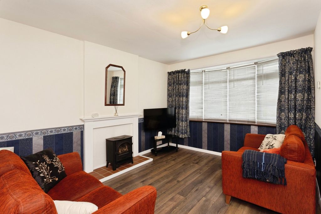Property photo 2 of 17 Pbox-Img.Jpg