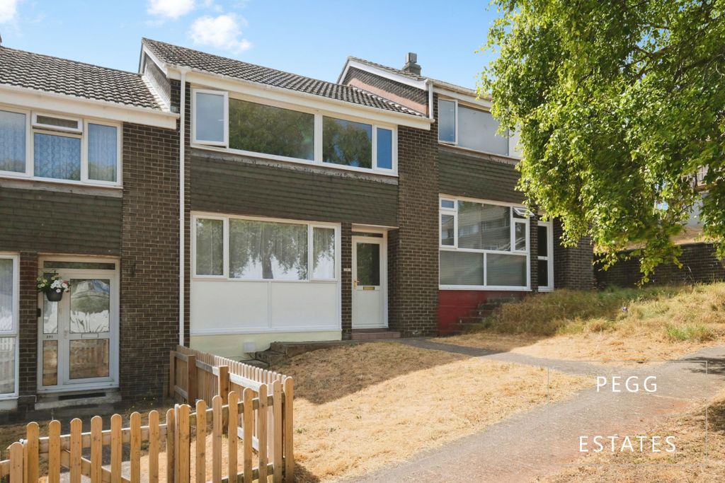 Property photo 1 of 18