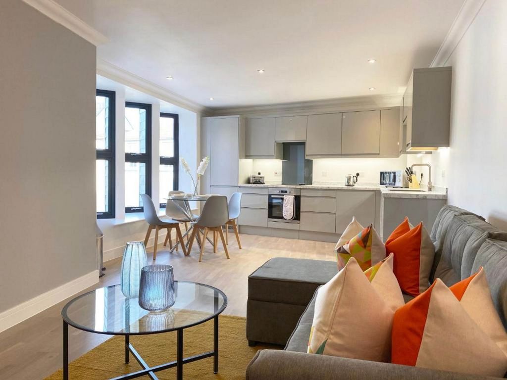 Additional image 8 of 2 bed flat to rentVictoria Street, Rochester ME1