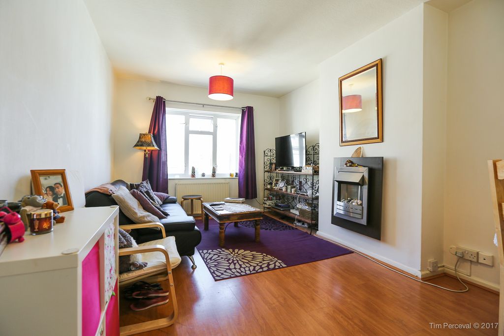 Property photo 2 of 16 17-05-27-4