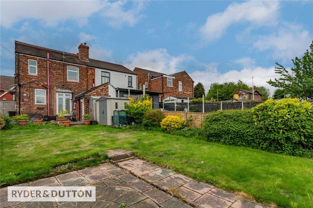 Property photo 2 of 28 Picture No. 23