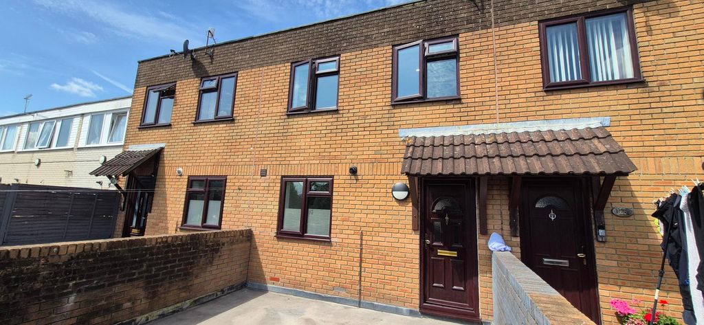 Property photo 1 of 21 Main Elevation