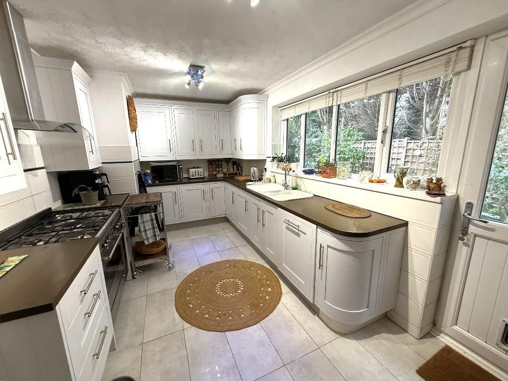 Property photo 3 of 19 Photo 3