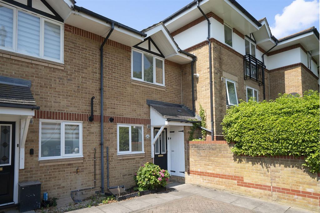 Property photo 1 of 14 147 Sutton Common Road External 1.Jpg