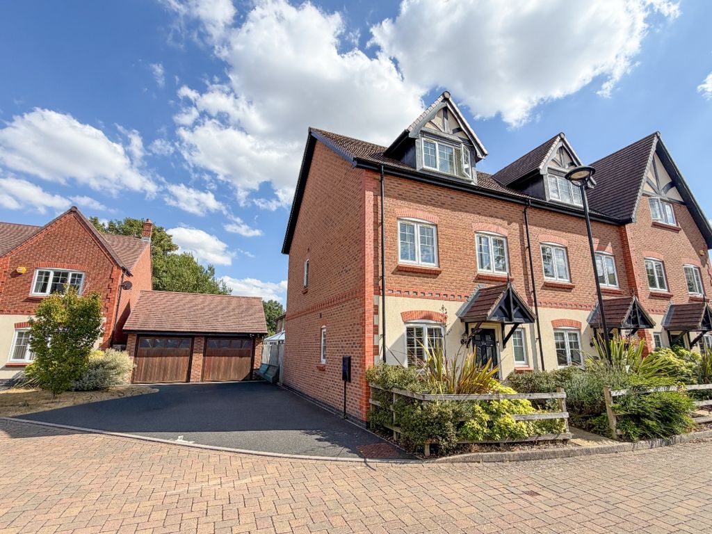 Property photo 1 of 15 5279400