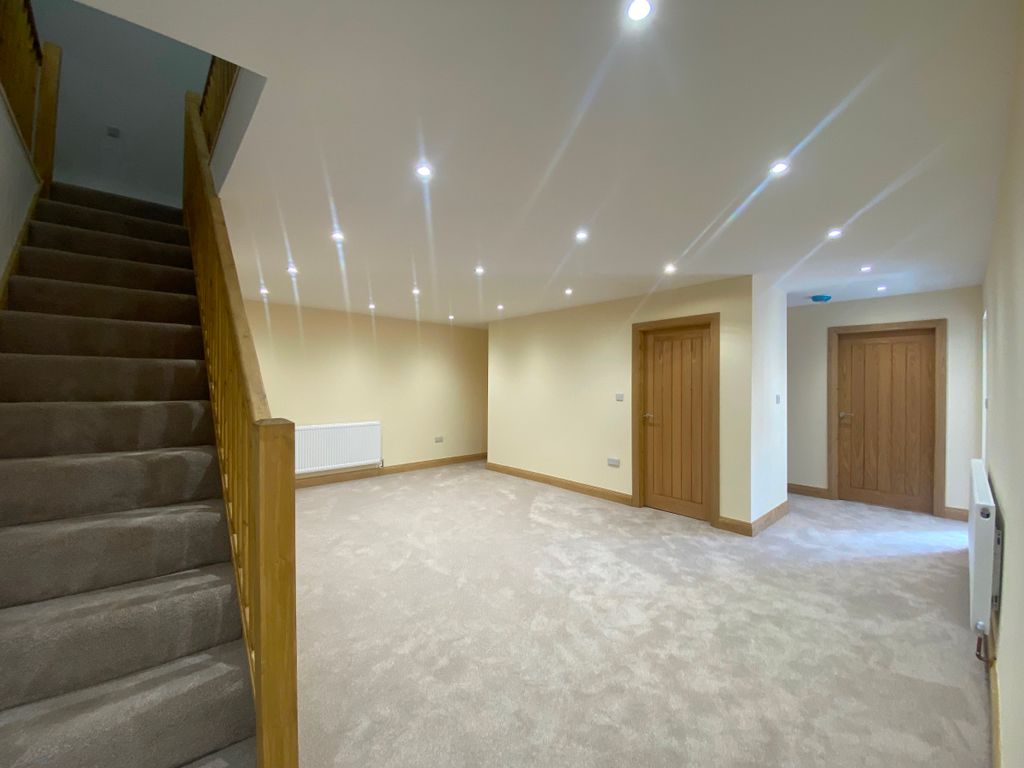 Property photo 2 of 42