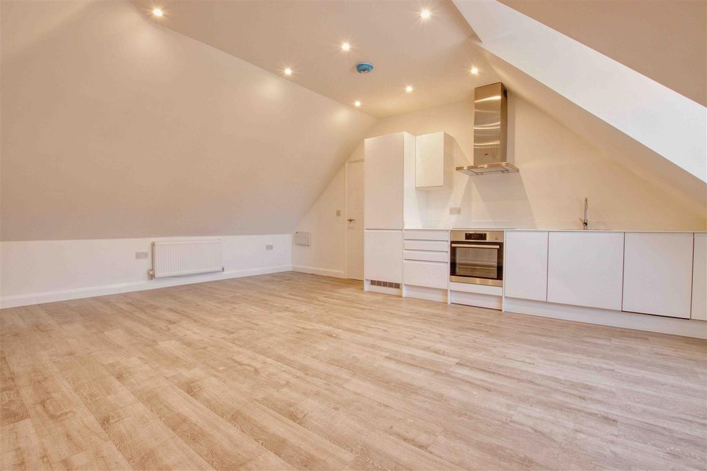 Property photo 3 of 8 Img_4228_2.Jpg