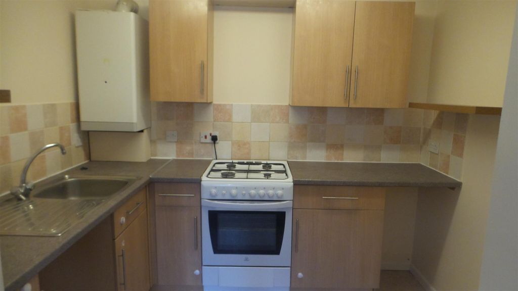 Property photo 2 of 8