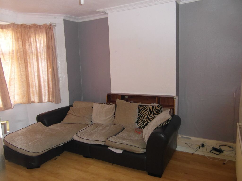 Property photo 2 of 6