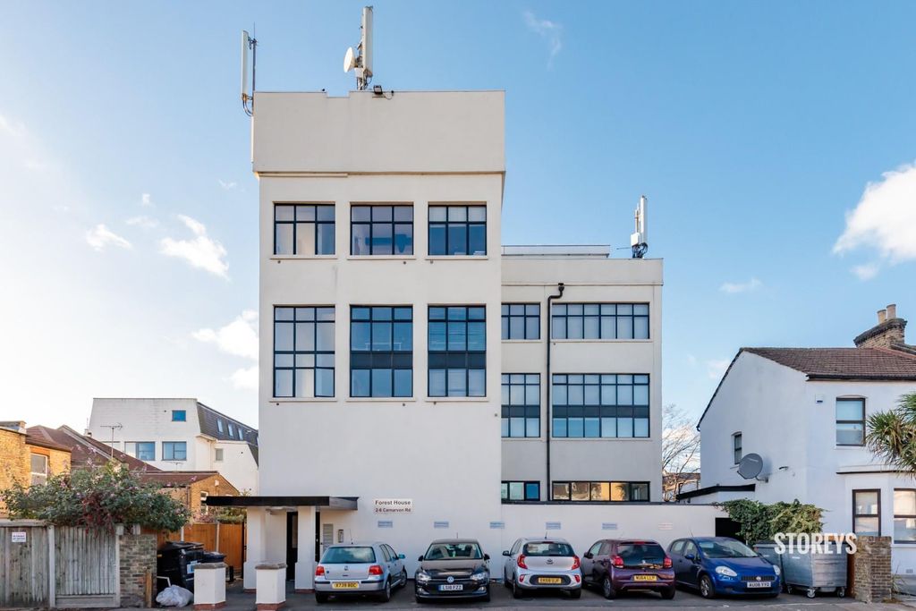 Property photo 1 of 27